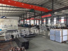 利元散热器生产车间